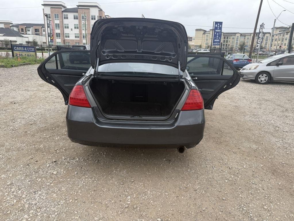 Honda Accord EX Sedan AT w/ Leather and XM Radio 2006