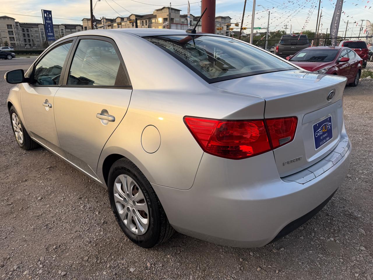 Kia Forte LX 2012