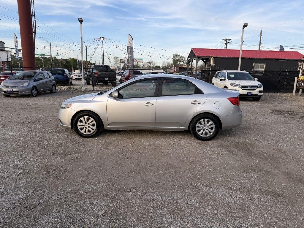 Kia Forte LX 2012