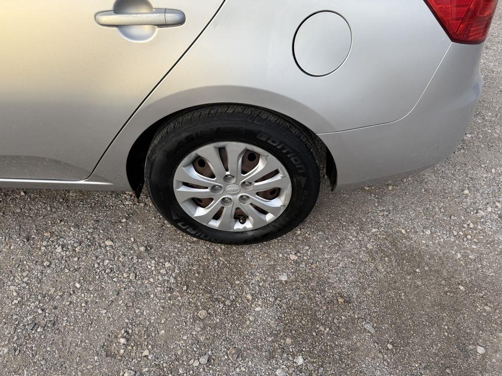 Kia Forte LX 2012