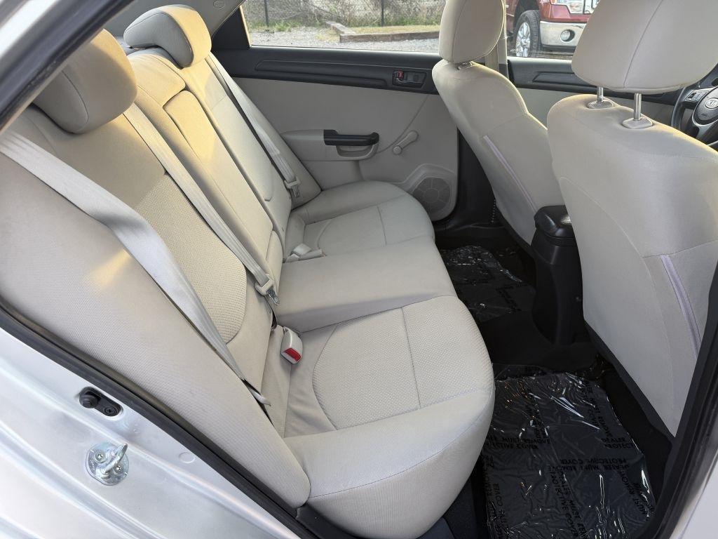 Kia Forte LX 2012