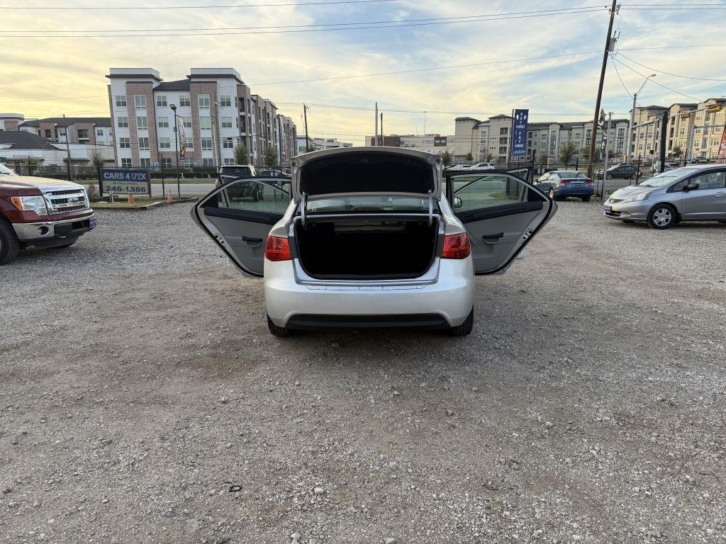 Kia Forte LX 2012