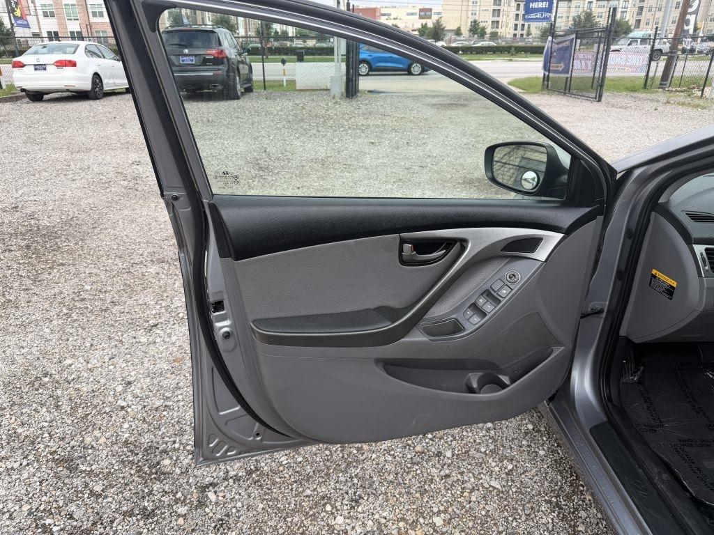 Hyundai Elantra Limited Auto 2013