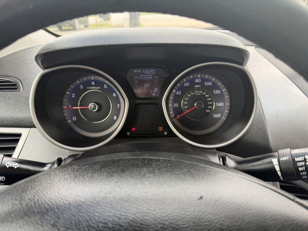 Hyundai Elantra Limited Auto 2013