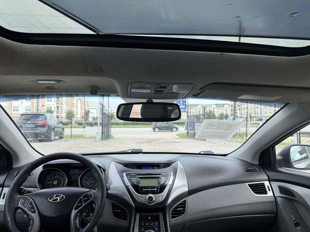 Hyundai Elantra Limited Auto 2013