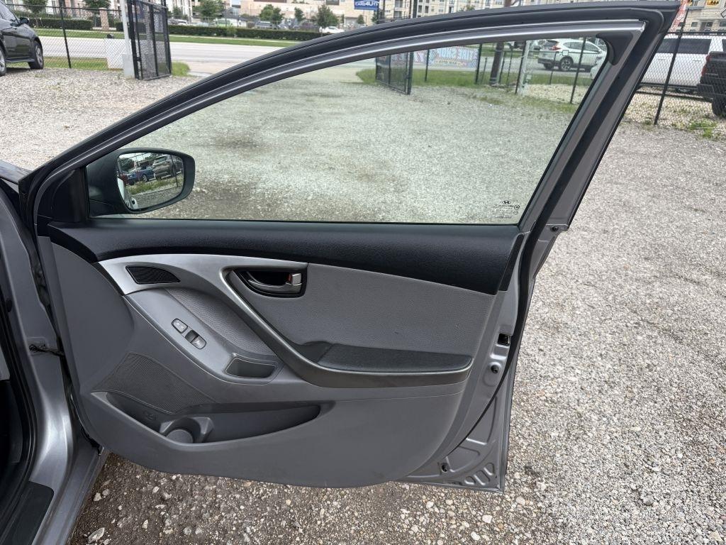Hyundai Elantra Limited Auto 2013