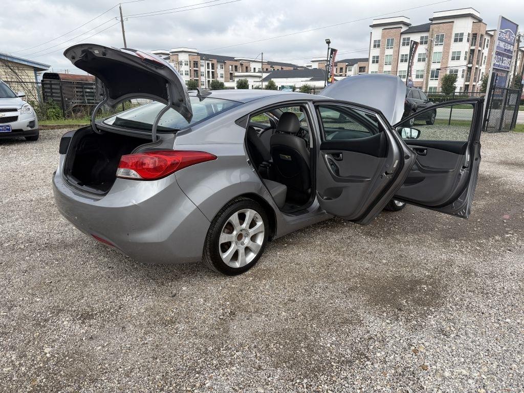 Hyundai Elantra Limited Auto 2013