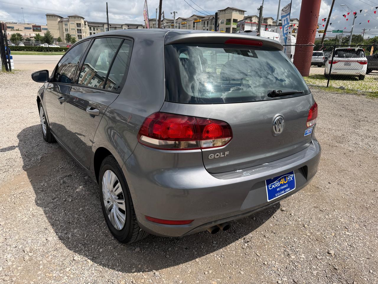 Volkswagen Golf 2.5L 4-Door 2012