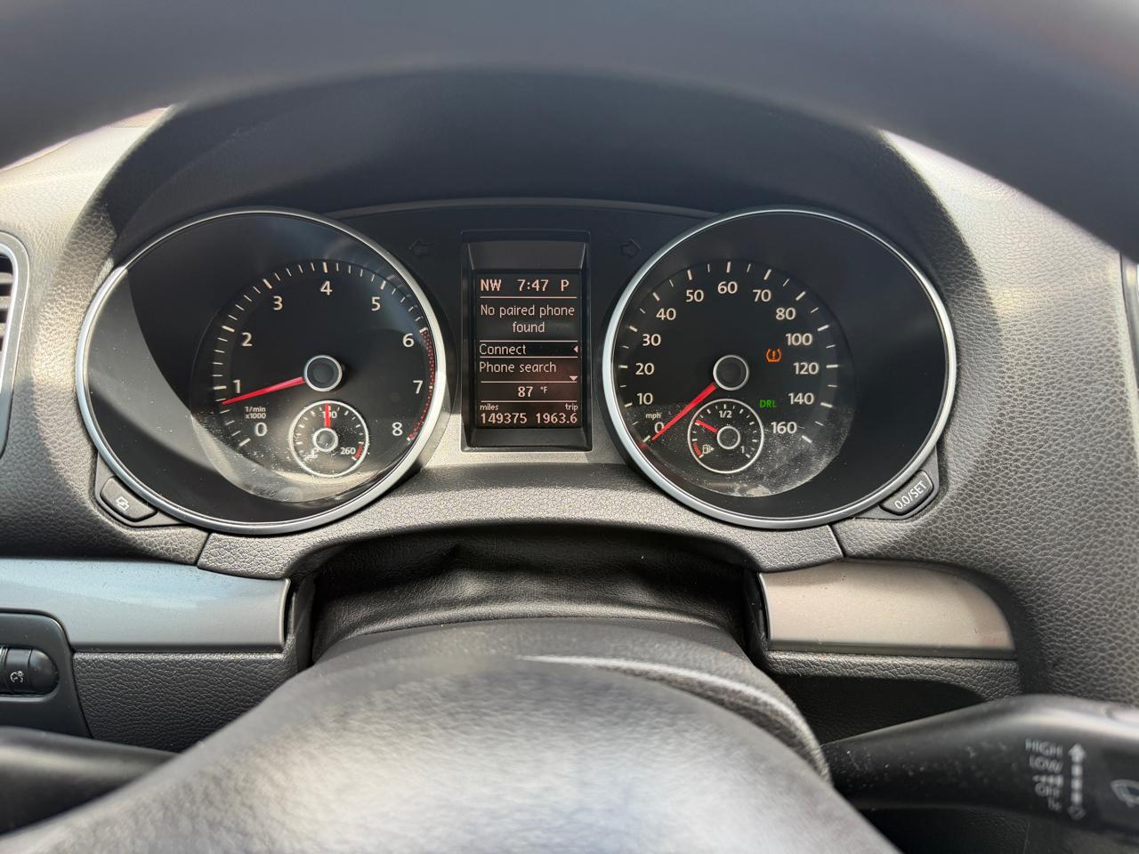 Volkswagen Golf 2.5L 4-Door 2012