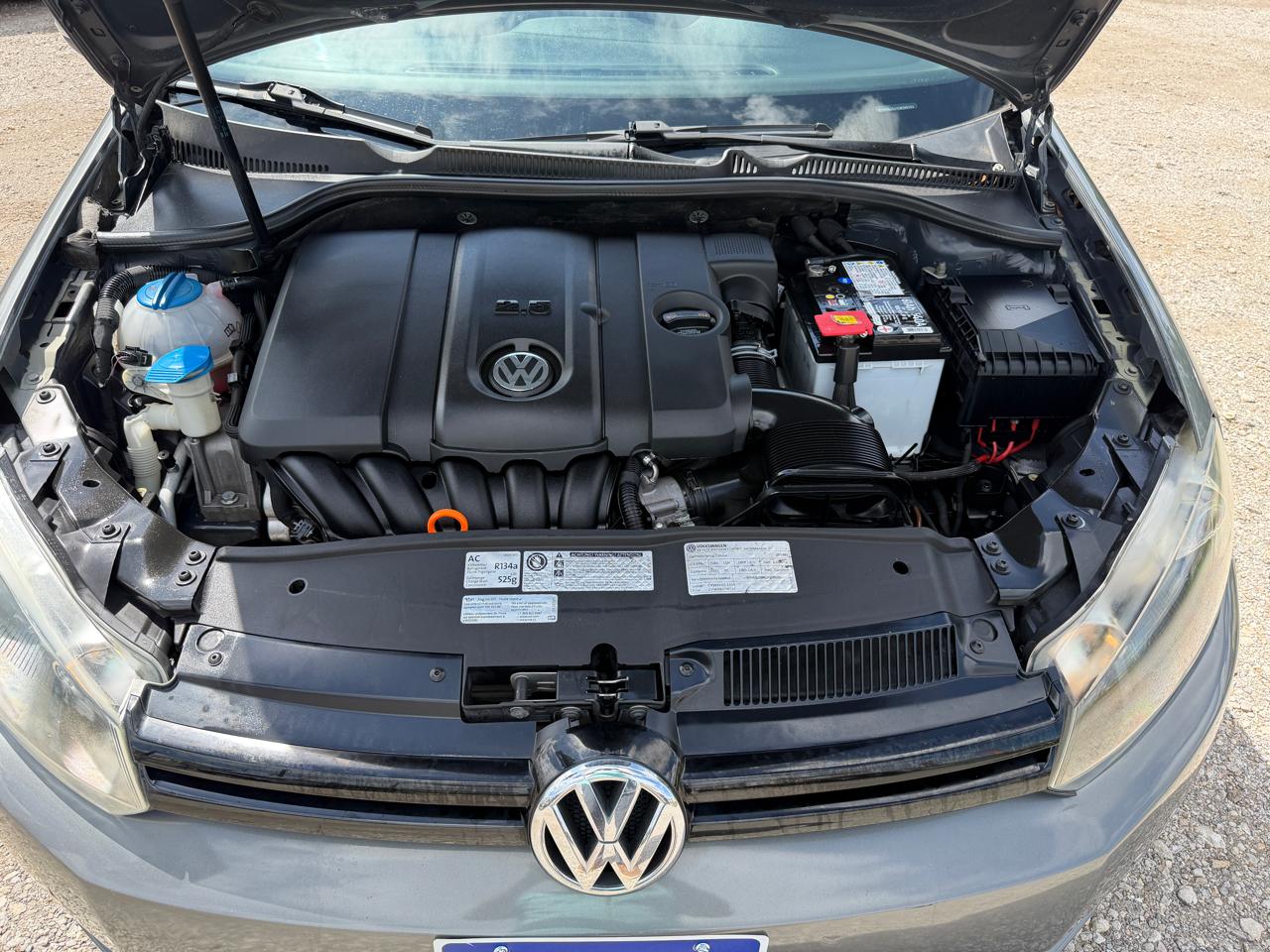 Volkswagen Golf 2.5L 4-Door 2012