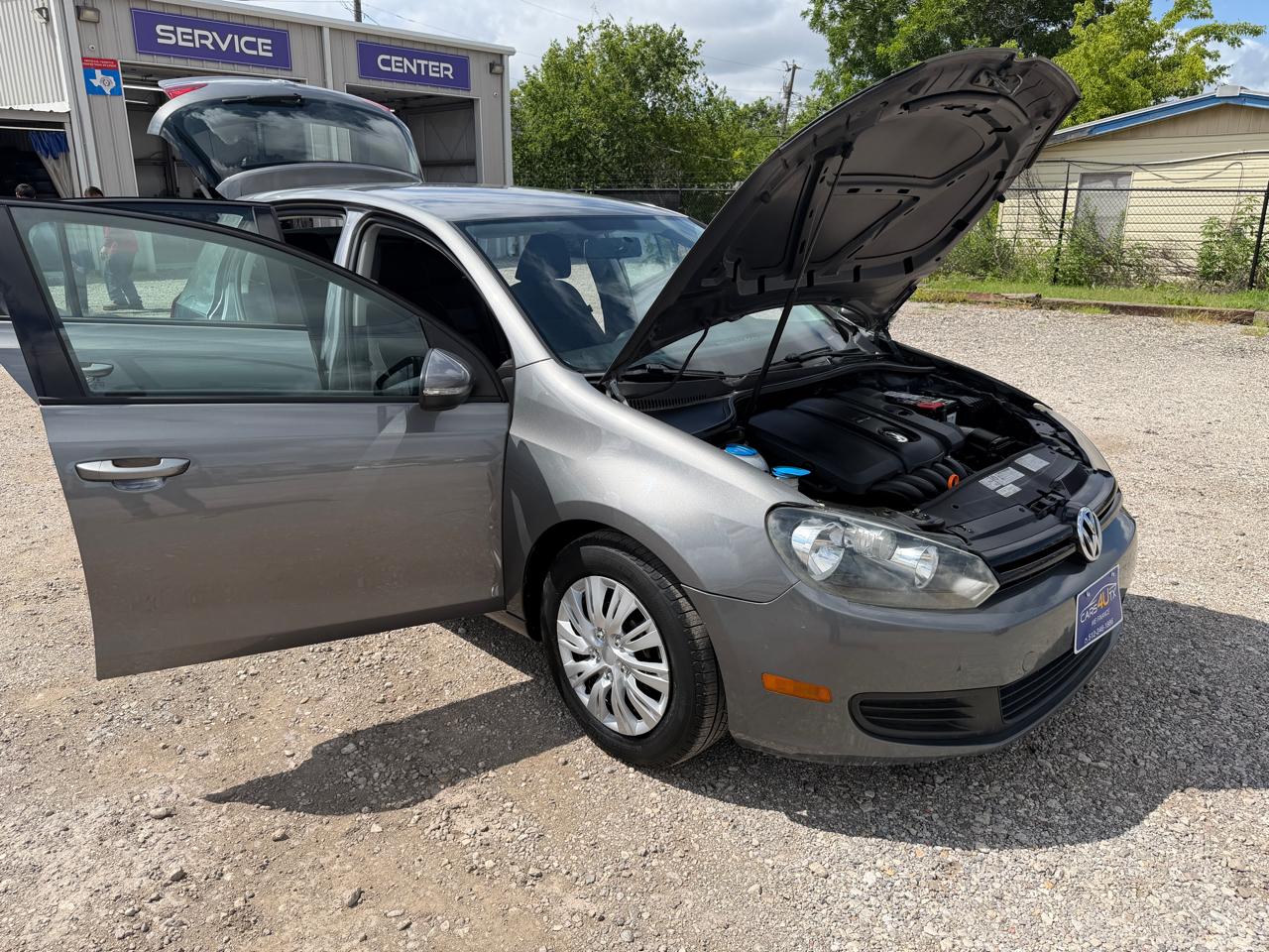 Volkswagen Golf 2.5L 4-Door 2012