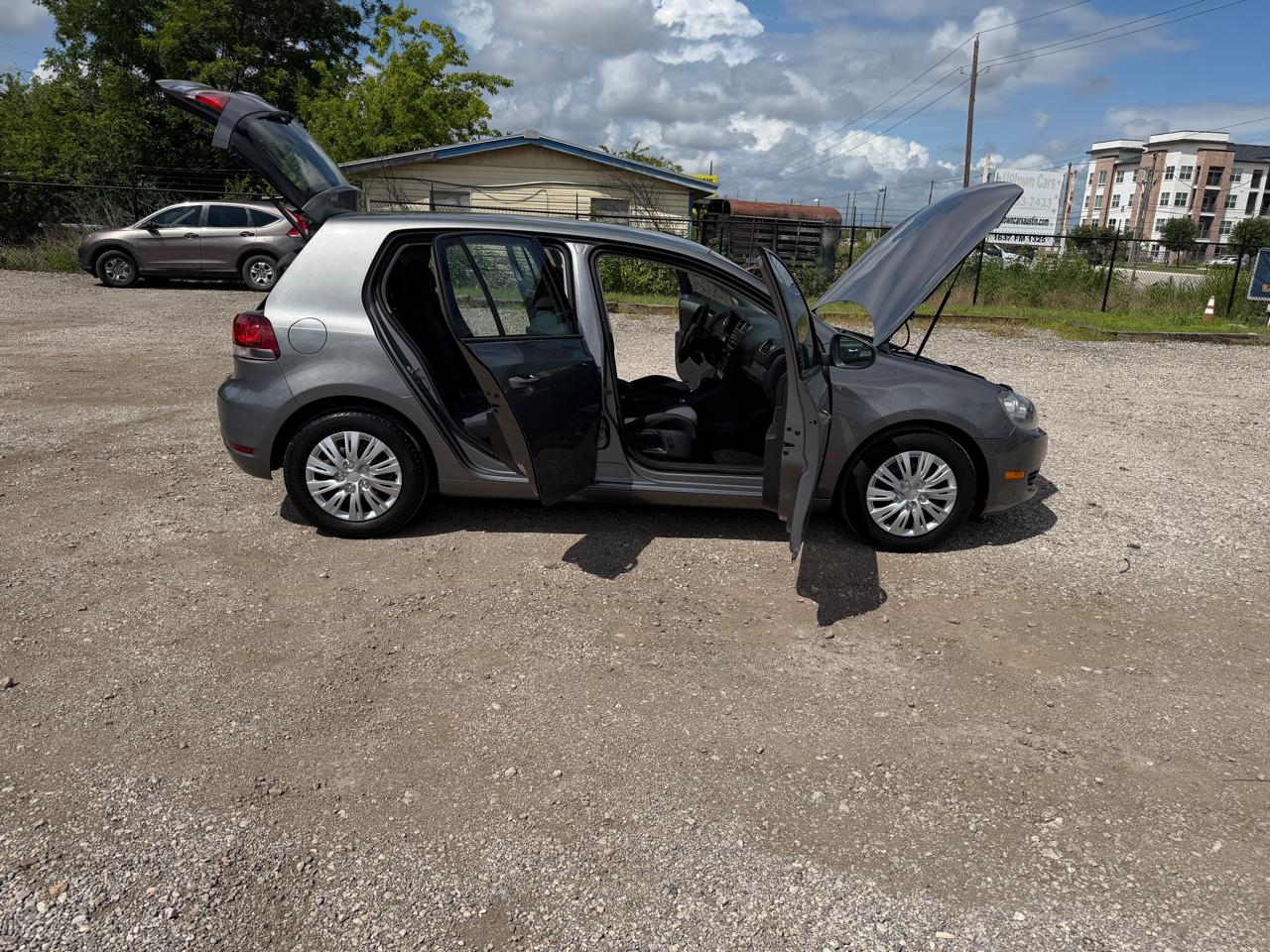 Volkswagen Golf 2.5L 4-Door 2012