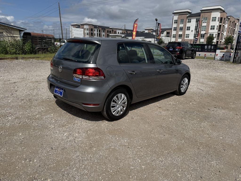 Volkswagen Golf 2.5L 4-Door 2012