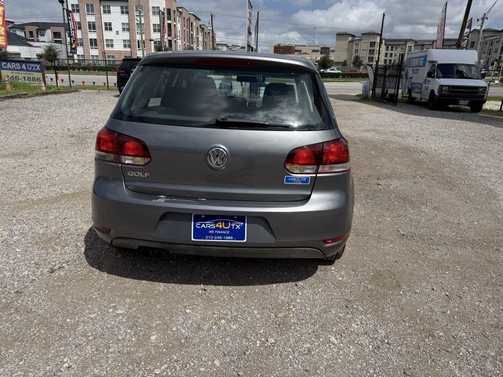 Volkswagen Golf 2.5L 4-Door 2012