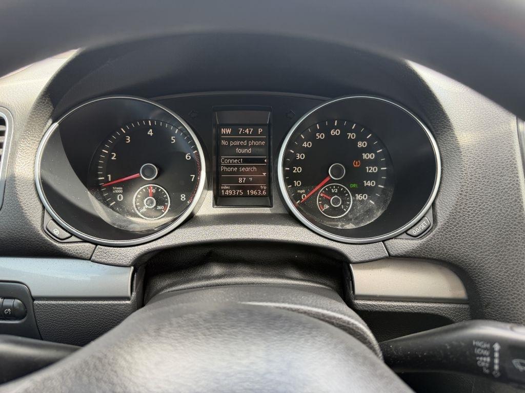 Volkswagen Golf 2.5L 4-Door 2012