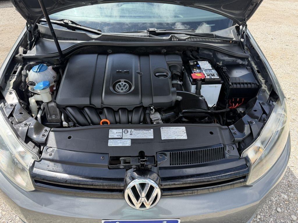 Volkswagen Golf 2.5L 4-Door 2012