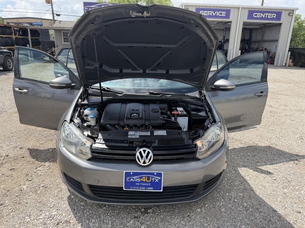 Volkswagen Golf 2.5L 4-Door 2012