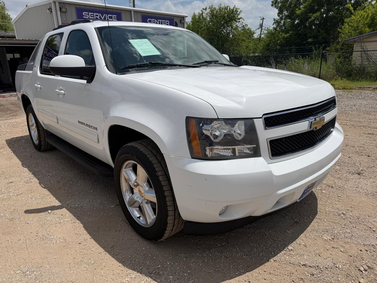 Chevrolet Avalanche LT 2WD 2010