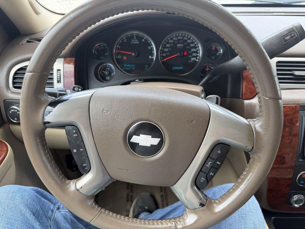 Chevrolet Avalanche LT 2WD 2010