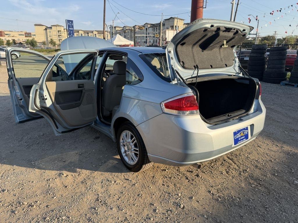 Ford Focus SE Sedan 2008