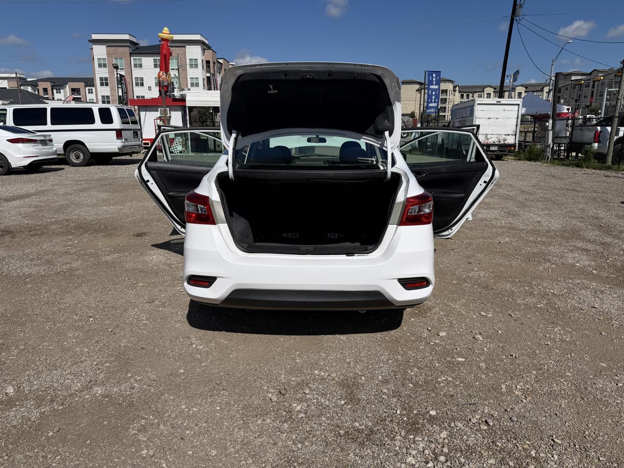 Nissan Sentra S 2019