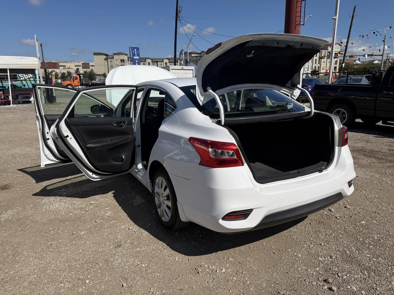 Nissan Sentra S 2019