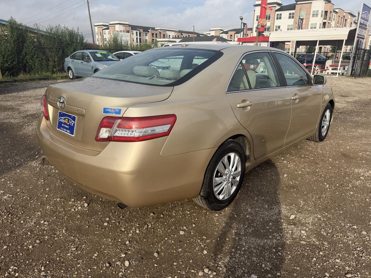 Toyota Camry 4dr Sdn XLE Auto 2010