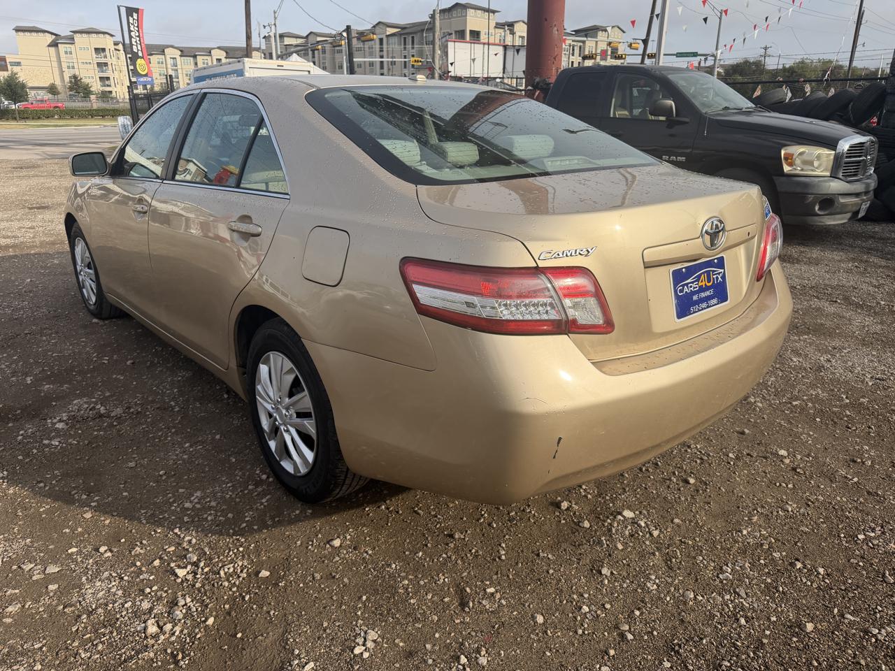 Toyota Camry 4dr Sdn XLE Auto 2010