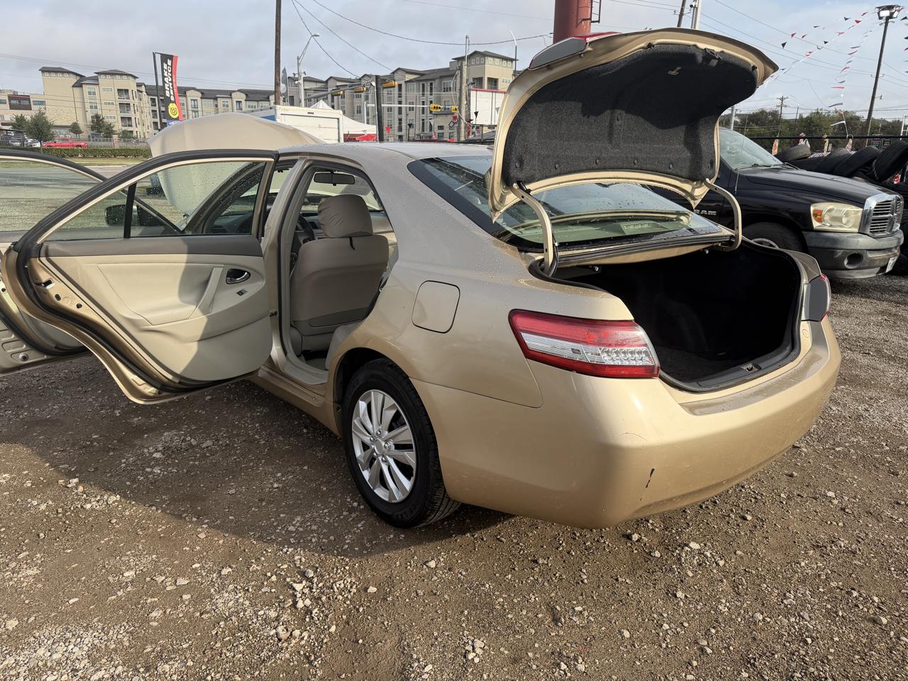 Toyota Camry 4dr Sdn XLE Auto 2010