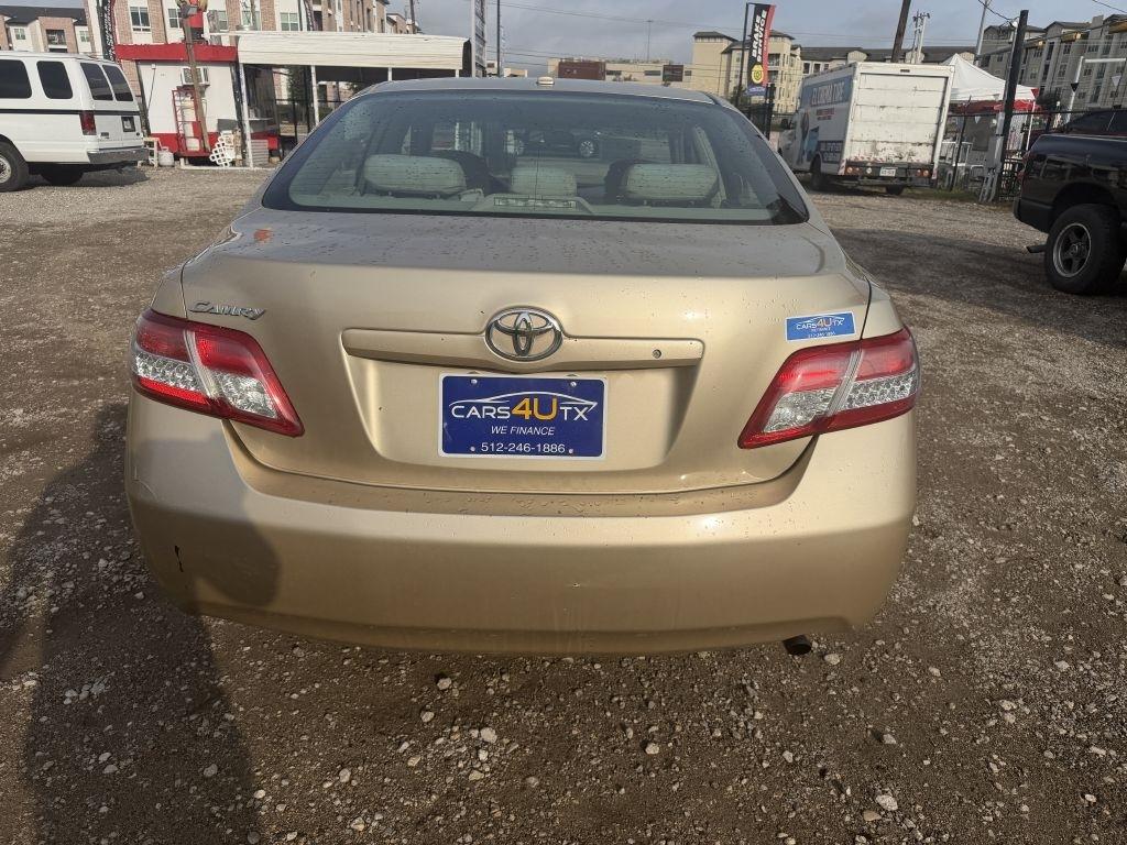Toyota Camry 4dr Sdn XLE Auto 2010