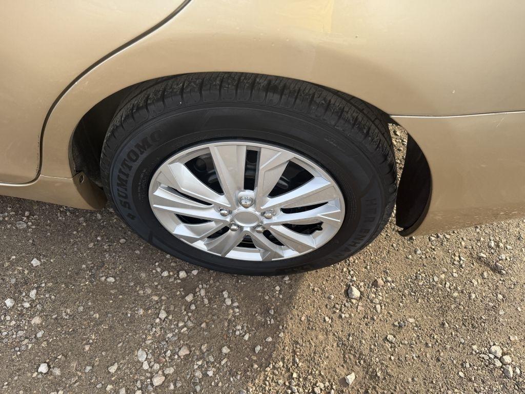 Toyota Camry 4dr Sdn XLE Auto 2010