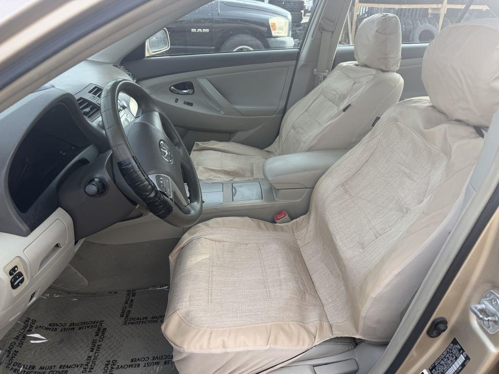 Toyota Camry 4dr Sdn XLE Auto 2010