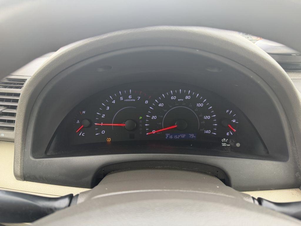 Toyota Camry 4dr Sdn XLE Auto 2010