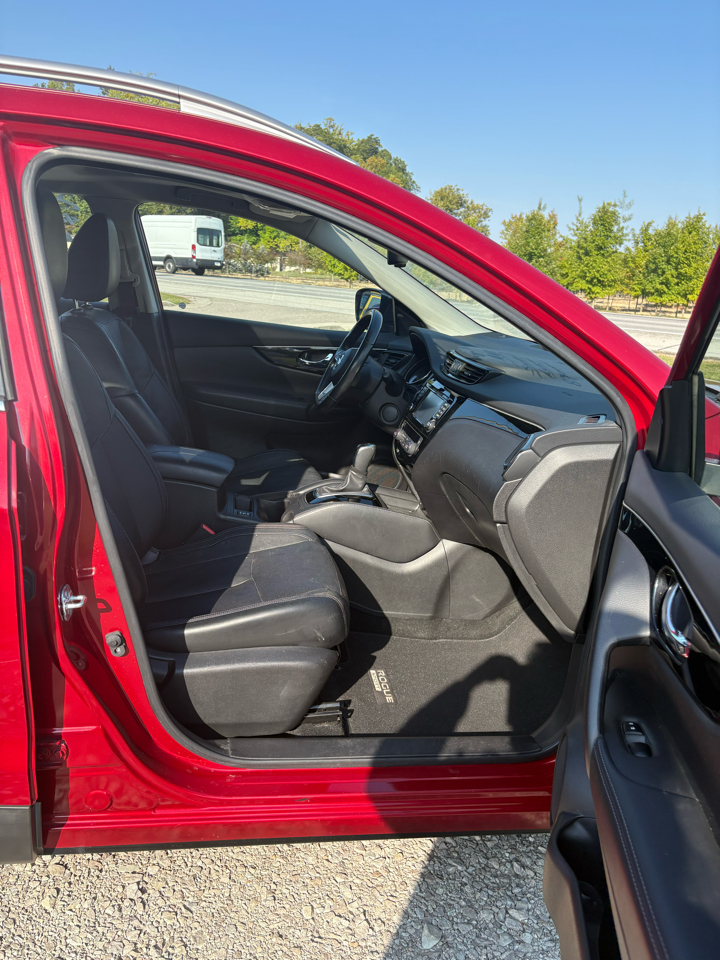Nissan Rogue Sport AWD SL 2017