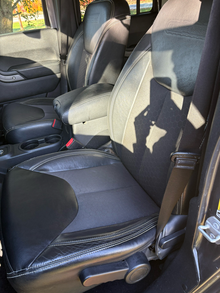 Jeep Wrangler Unlimited 4WD 4dr Freedom *Ltd Avail* 2016