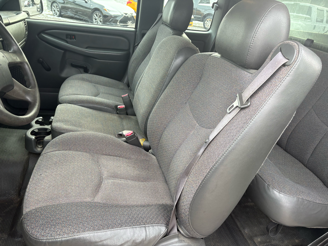 Chevrolet Silverado 1500 Ext Cab 143.5" WB Work Truck 2004