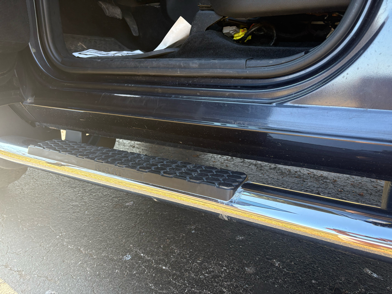 RAM 1500 4WD Crew Cab 140.5" Big Horn 2015