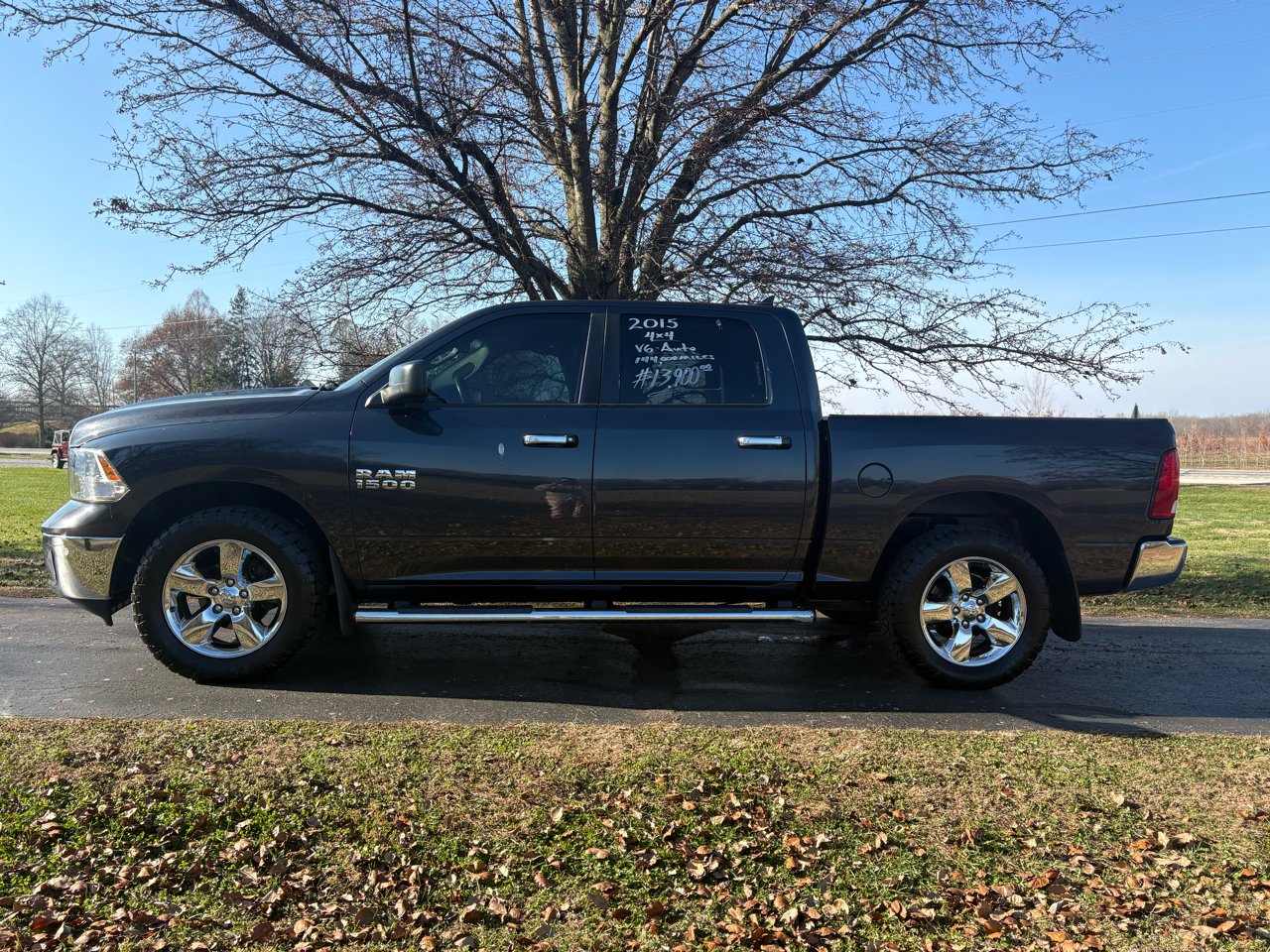 RAM 1500 4WD Crew Cab 140.5" Big Horn 2015