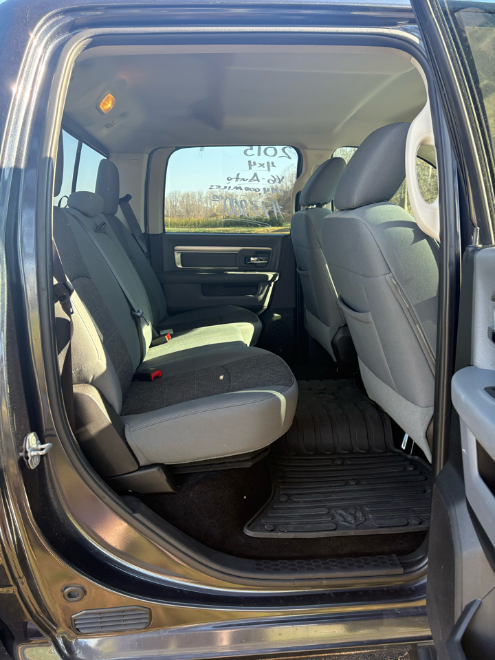 RAM 1500 4WD Crew Cab 140.5" Big Horn 2015