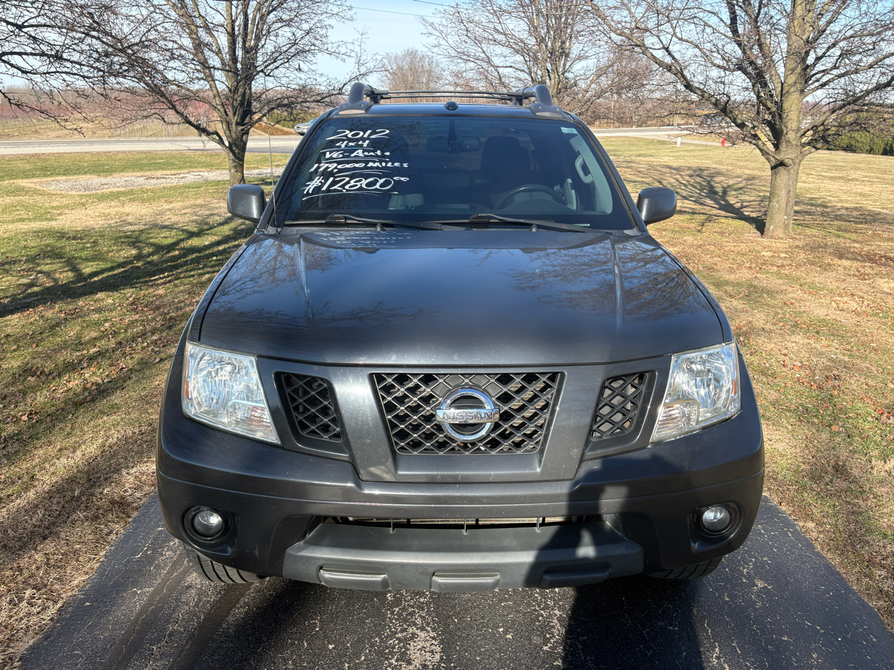 Nissan Frontier 4WD Crew Cab SWB Auto PRO-4X 2012
