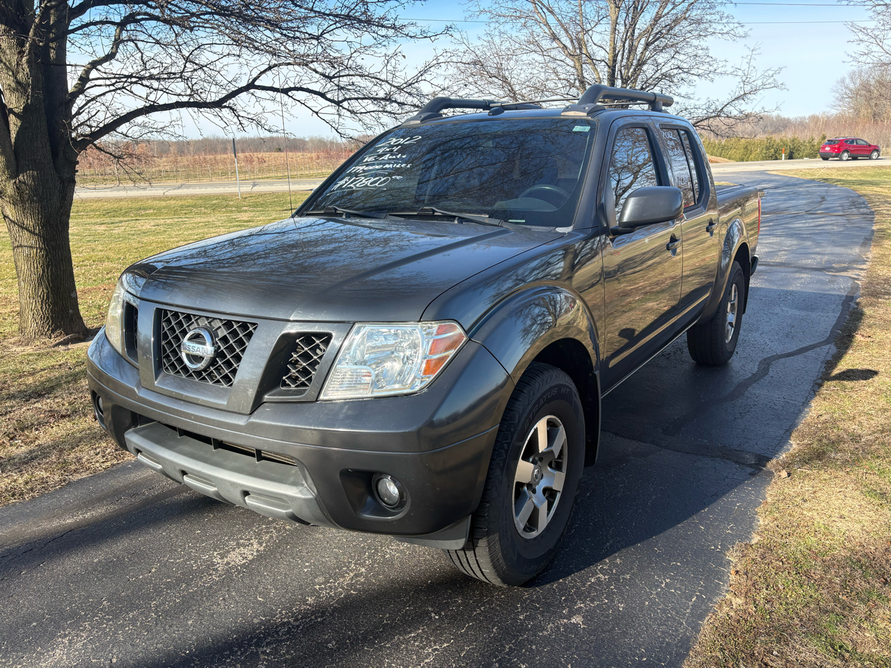 Nissan Frontier 4WD Crew Cab SWB Auto PRO-4X 2012