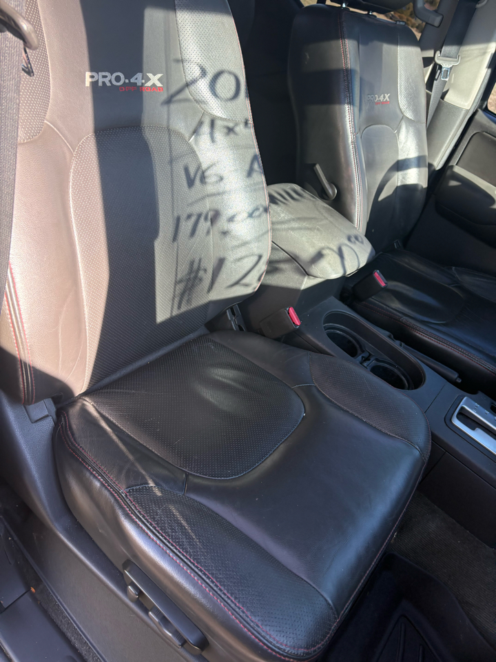 Nissan Frontier 4WD Crew Cab SWB Auto PRO-4X 2012