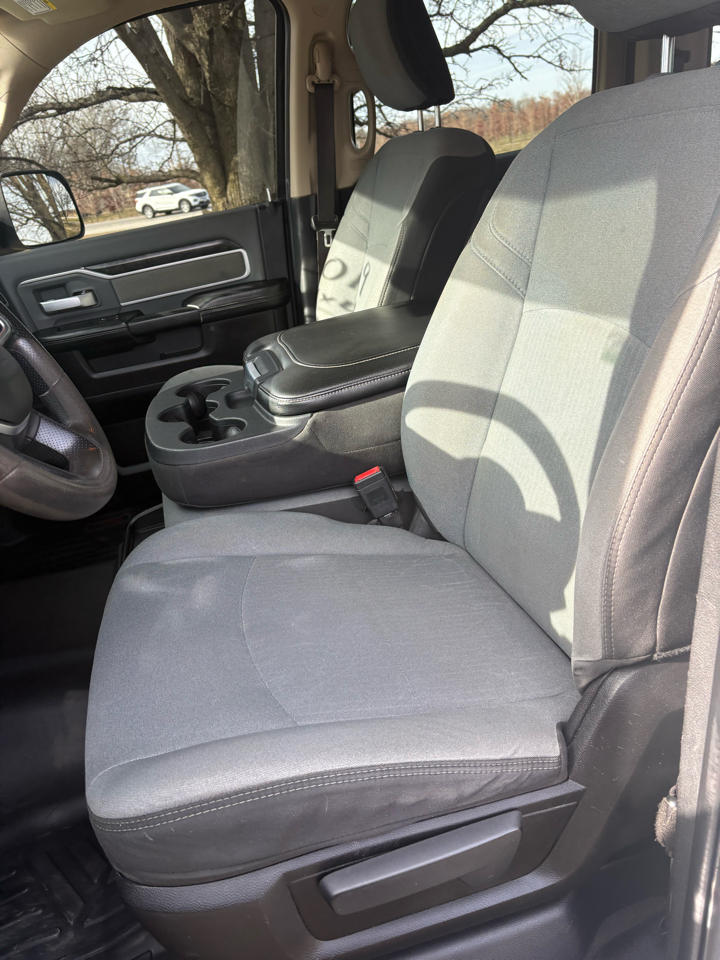 RAM 2500 Big Horn 4x4 Crew Cab 6'4" Box 2019