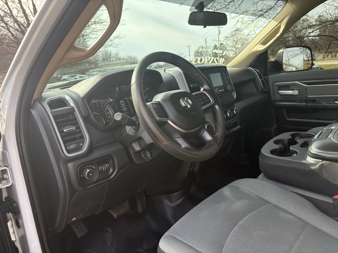 RAM 2500 Big Horn 4x4 Crew Cab 6'4" Box 2019