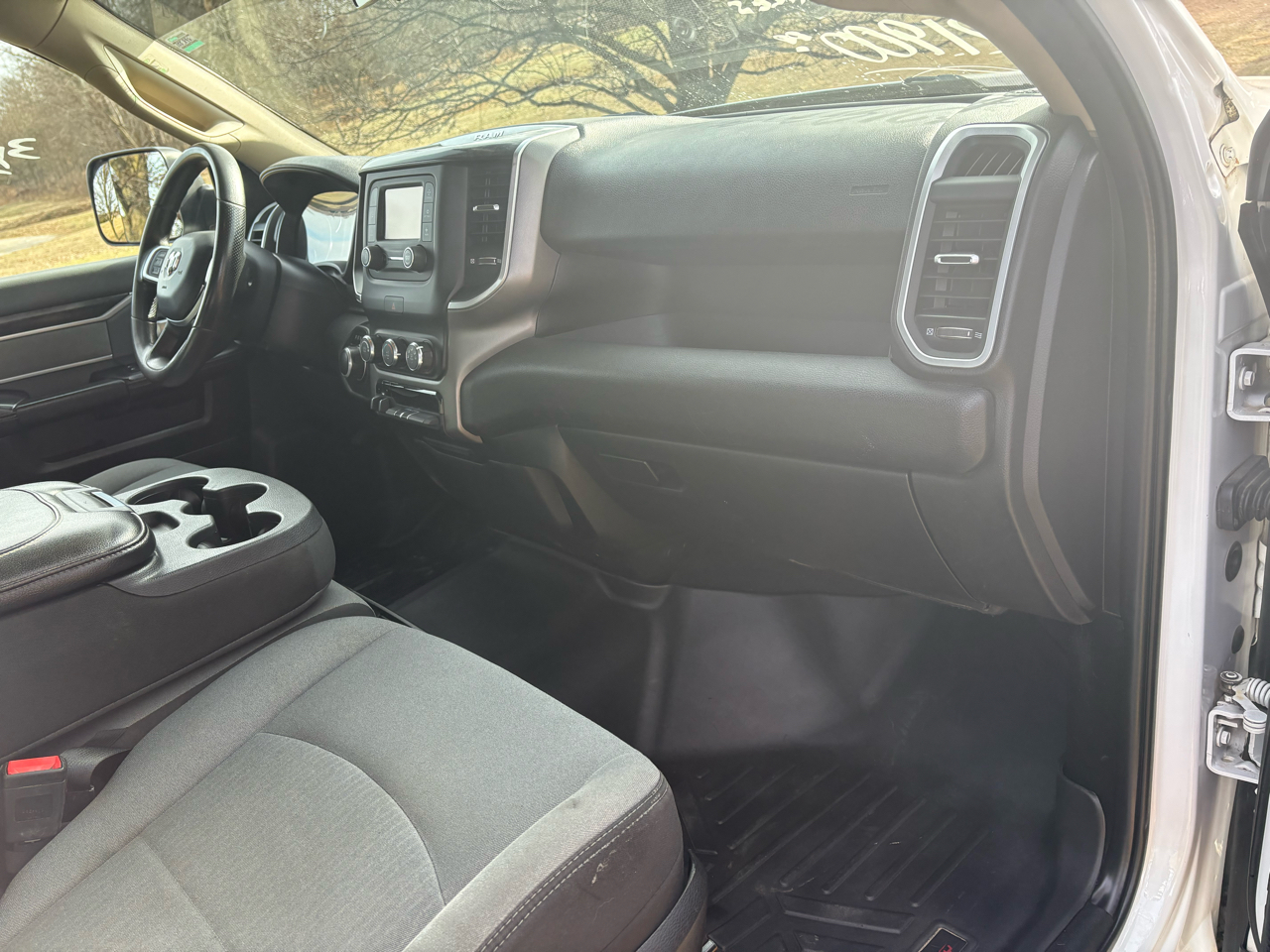 RAM 2500 Big Horn 4x4 Crew Cab 6'4" Box 2019