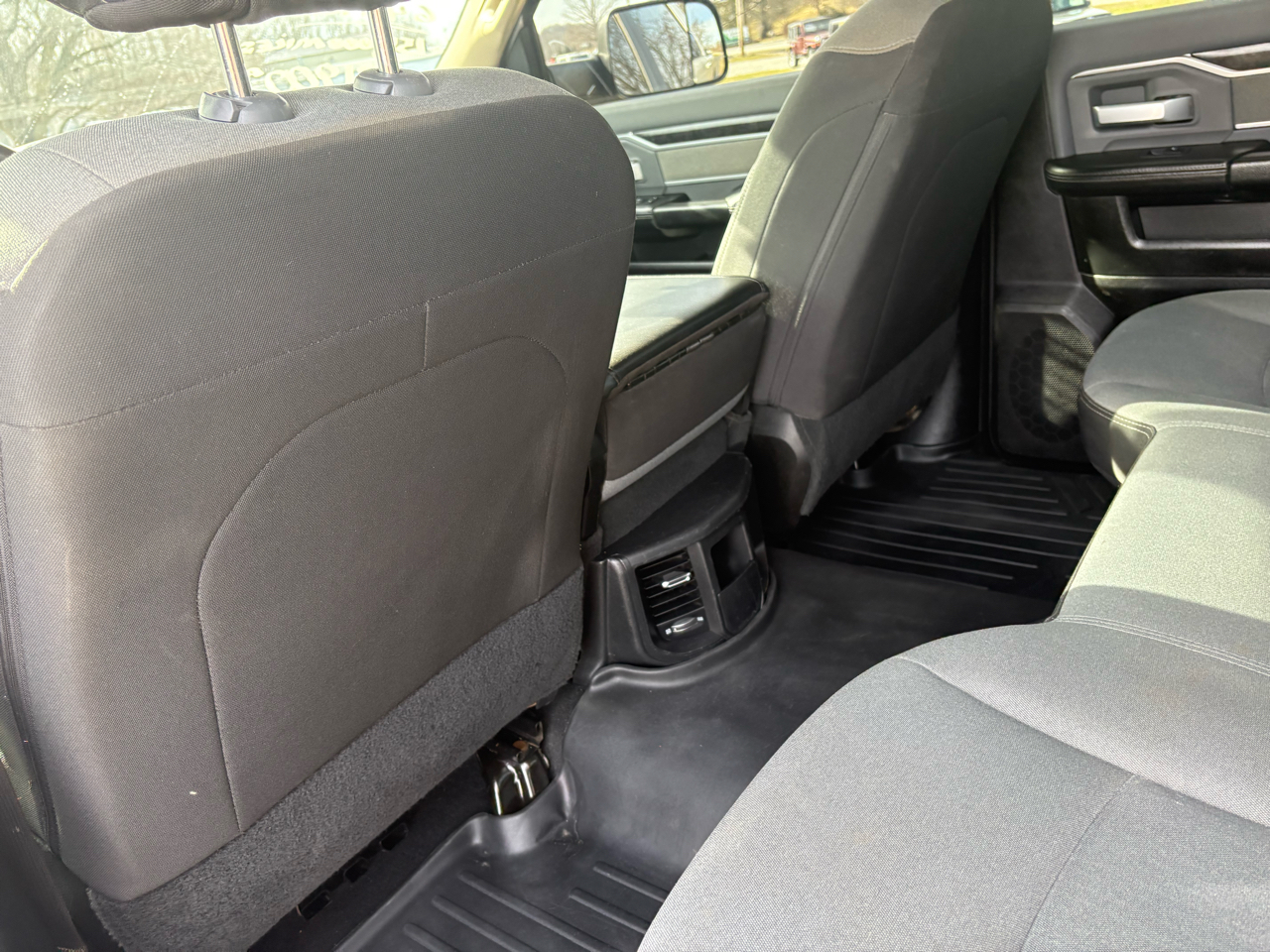 RAM 2500 Big Horn 4x4 Crew Cab 6'4" Box 2019