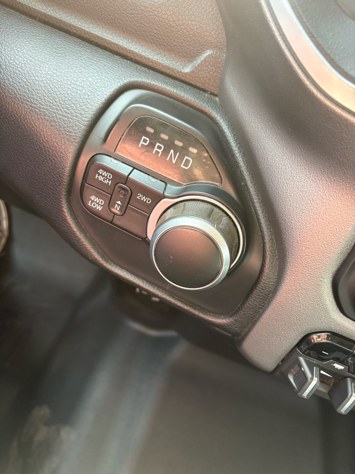 RAM 2500 Big Horn 4x4 Crew Cab 6'4" Box 2019