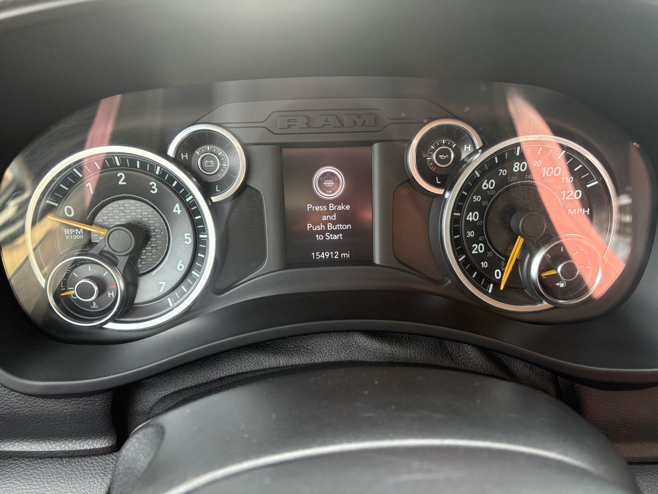 RAM 2500 Big Horn 4x4 Crew Cab 6'4" Box 2019