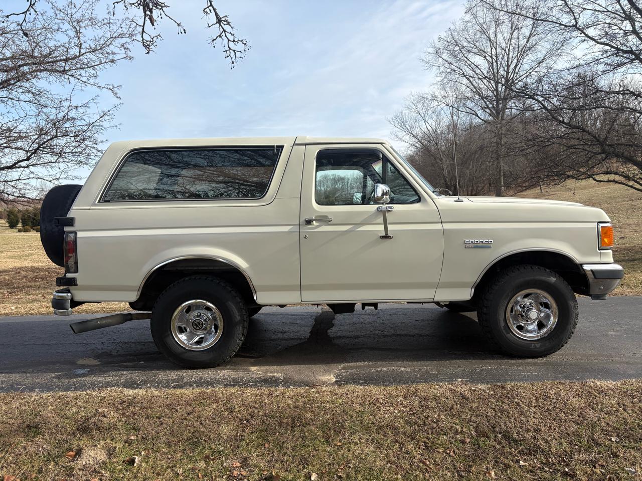 Ford Bronco 2dr Wagon 1991