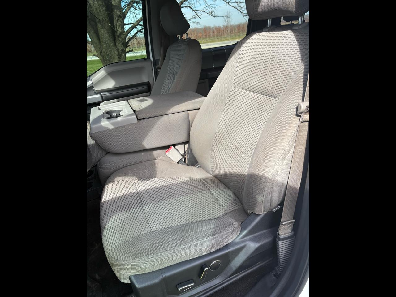 2015 Ford F-150 4WD SuperCrew 145" XLT